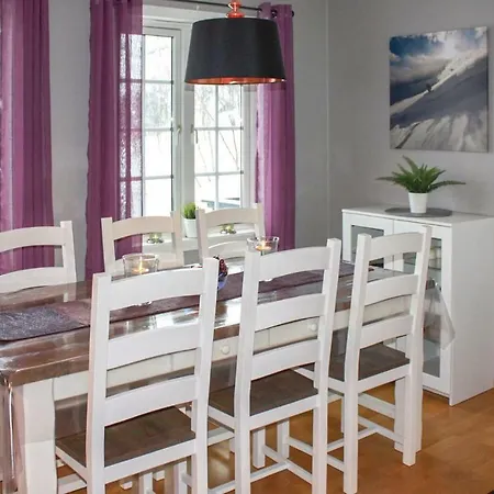 Two-bedroom In Lägenhet Røldal